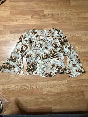 Floral Bell-Sleeve Peplum Top - Beige/Brown XL